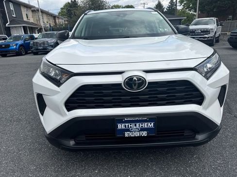 Used 2021 Toyota RAV4 LE AWD/4WD image 8