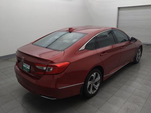 Used 2018 Honda Accord EX image 9