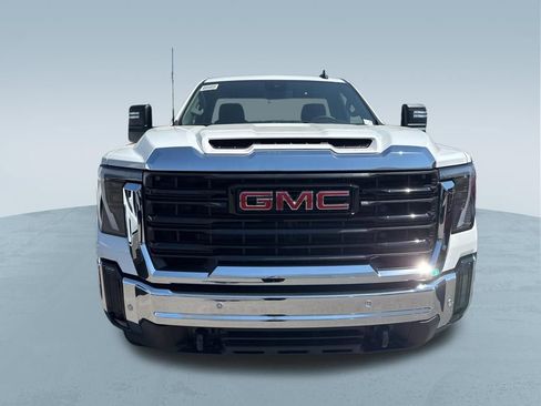 New 2026 GMC Sierra 2500 Pro w/ 1SA Pro Safety Plus Package AWD/4WD image 2