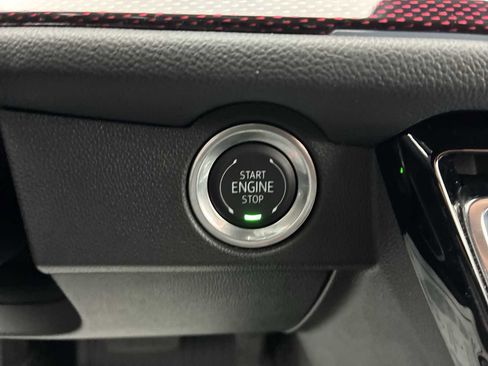 Used 2024 Chevrolet Traverse RS w/ LPO, Floor Liner Package image 15