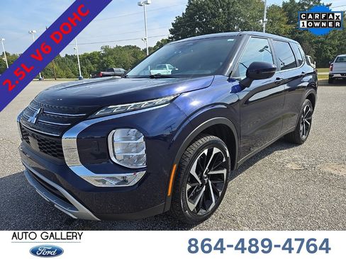 Used 2024 Mitsubishi Outlander SE image 1