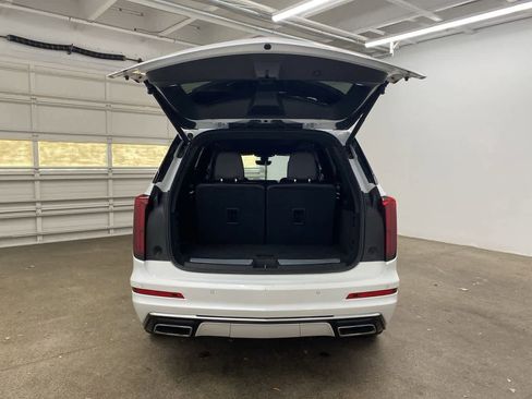 Used 2020 Cadillac XT6 Premium Luxury w/ Platinum Package image 30