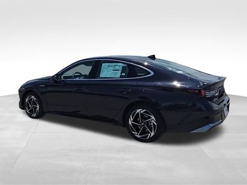 Used 2024 Hyundai Sonata SEL w/ Convenience Package FWD image 6