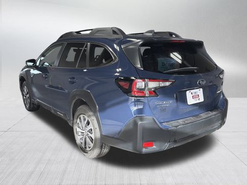 Certified 2025 Subaru Outback Premium image 5
