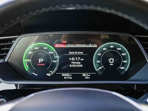 Used 2024 Audi Q8 e-tron Premium Plus AWD/4WD image 25