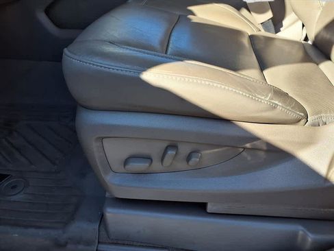 Used 2019 Chevrolet Suburban Premier image 18
