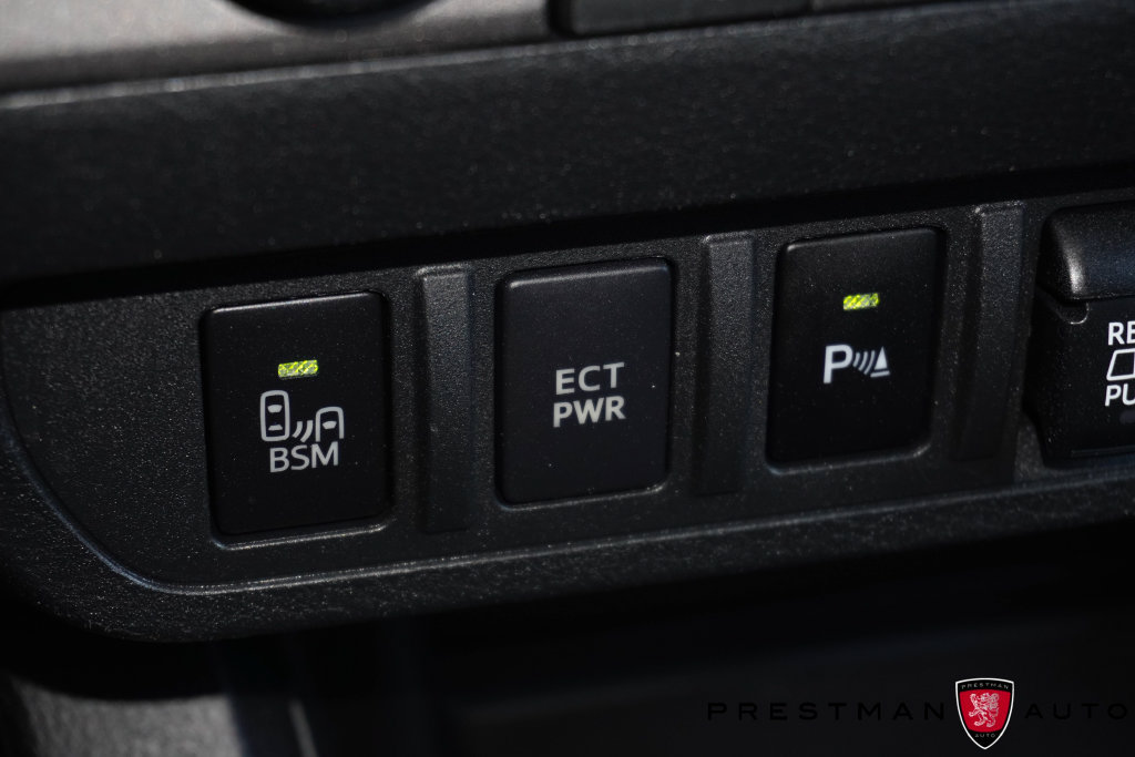 Used 2021 Toyota Tacoma TRD Off-Road w/ TRD Premium Off Road Package AWD/4WD image 44