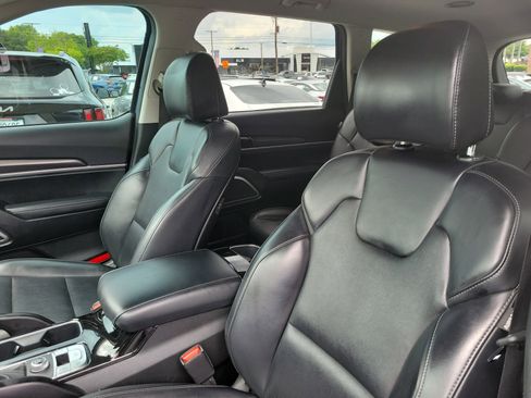 Used 2024 Kia Telluride S FWD image 17