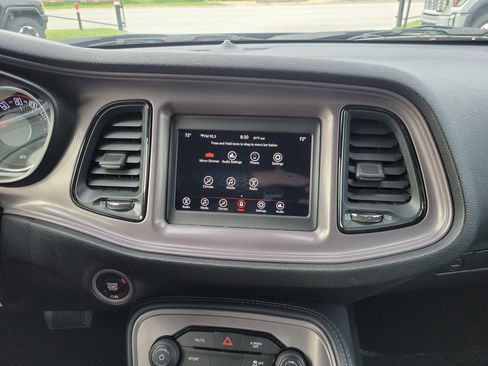 Used 2023 Dodge Challenger SXT image 20