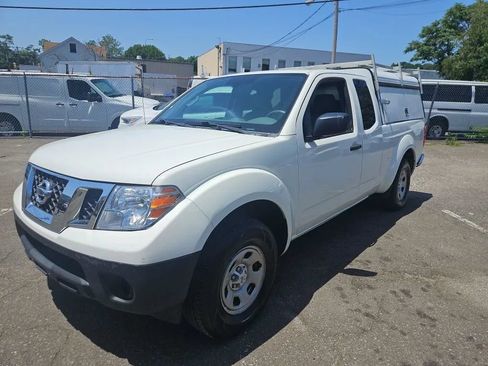 Used 2016 Nissan Frontier S RWD image 1