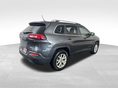 Used 2015 Jeep Cherokee Latitude w/ Cold Weather Group image 7