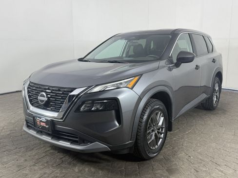 Used 2023 Nissan Rogue S AWD/4WD image 3