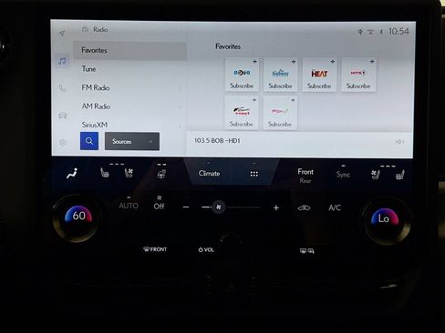 Used 2024 Lexus GX 550 w/ Accessory Package (31) AWD/4WD image 15
