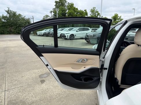Certified 2023 BMW 330i Sedan w/ Premium Package RWD image 23