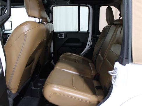 Used 2022 Jeep Wrangler Unlimited Sahara w/ Cold Weather Group image 26