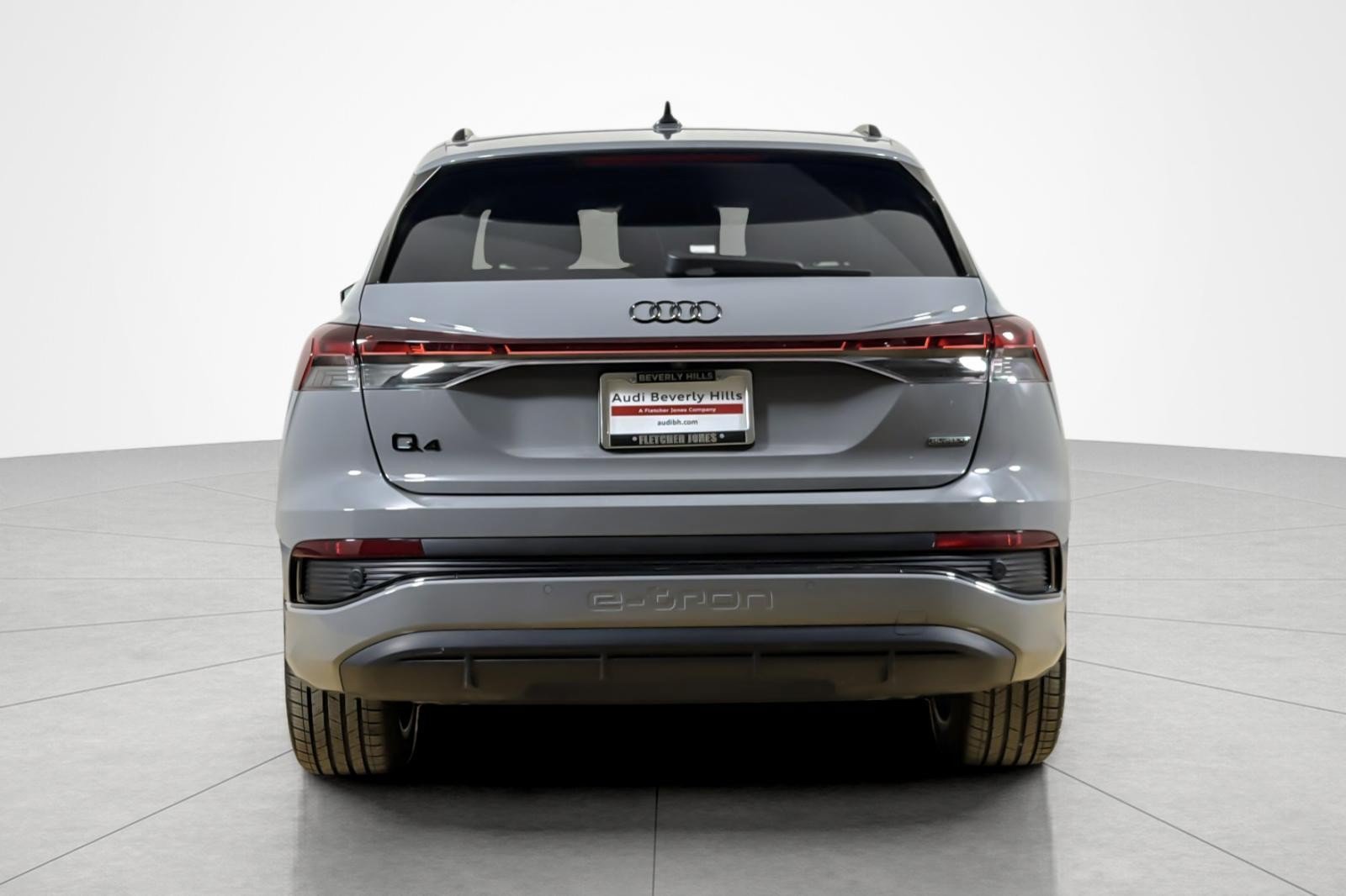 Certified 2024 Audi Q4 e-tron Premium Plus w/ Premium Plus AWD/4WD image 4