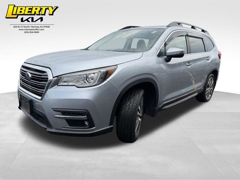 Used 2020 Subaru Ascent Limited w/ Technology Package AWD/4WD image 3