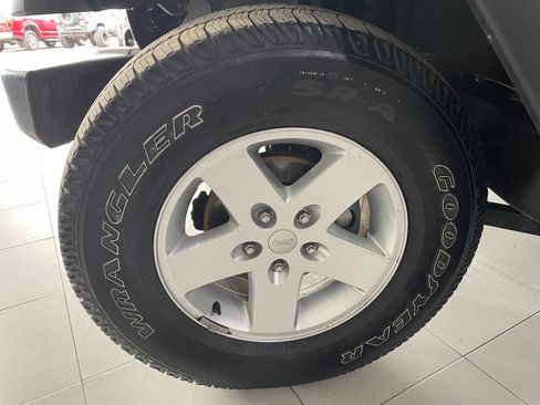 Used 2007 Jeep Wrangler Unlimited X image 11