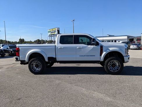 New 2026 Ford F250 Lariat w/ Black Appearance Package image 3