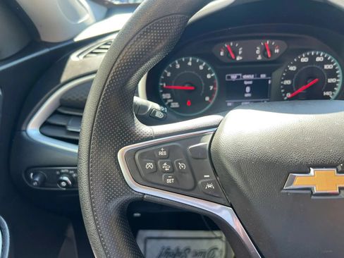 Used 2024 Chevrolet Malibu LT FWD image 17
