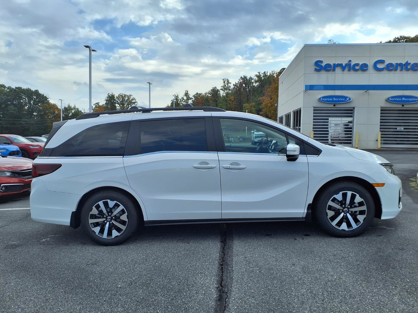 New 2027 Honda Odyssey EX-L image 2