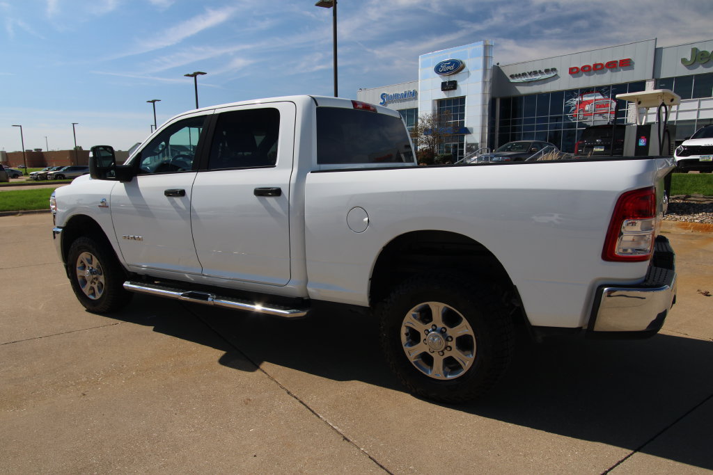 Used 2024 RAM 2500 Big Horn AWD/4WD image 13