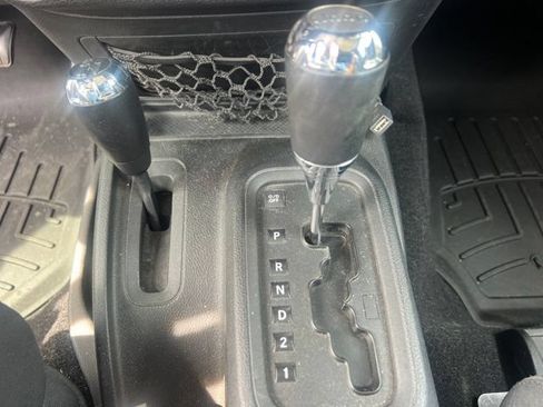 Used 2011 Jeep Wrangler Sport AWD/4WD image 21