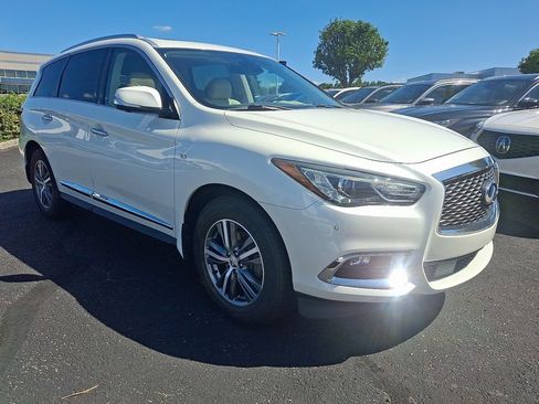 Used 2020 INFINITI QX60 Luxe w/ Essential Package AWD/4WD image 3