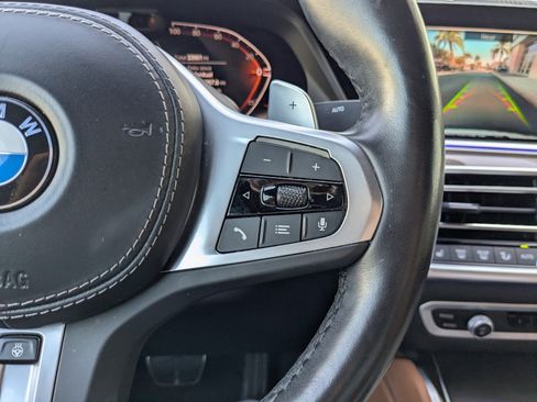 Used 2022 BMW X6 xDrive40i w/ M Sport Package image 32