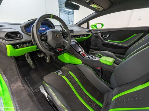 Used 2024 Lamborghini Huracan Tecnica RWD image 34