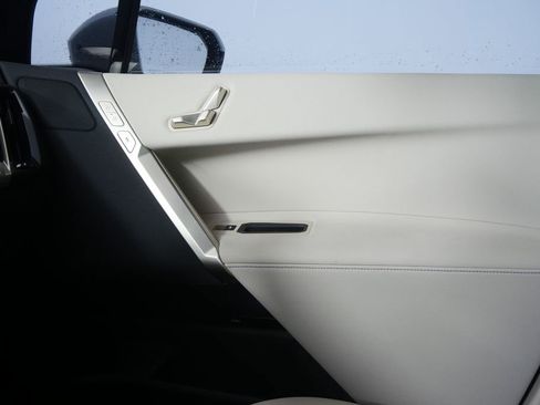 Used 2023 BMW iX xDrive50 w/ Sport Package AWD/4WD image 25