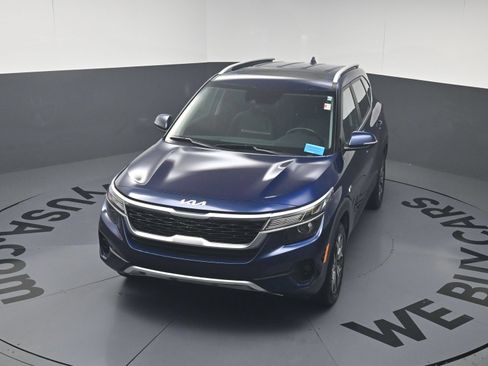 Used 2023 Kia Seltos EX AWD/4WD image 21