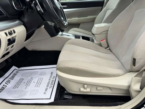 Used 2013 Subaru Legacy 2.5i Premium AWD/4WD image 11