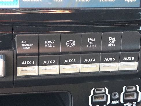 Used 2022 RAM 3500 Limited image 25