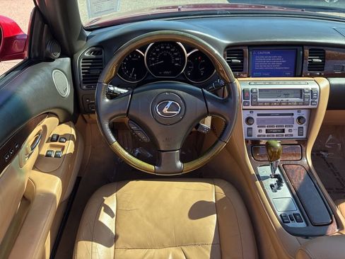 Used 2007 Lexus SC 430 Convertible RWD image 18
