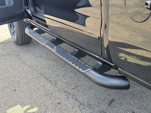 Used 2019 Chevrolet Silverado 2500 LT w/ Midnight Edition image 31