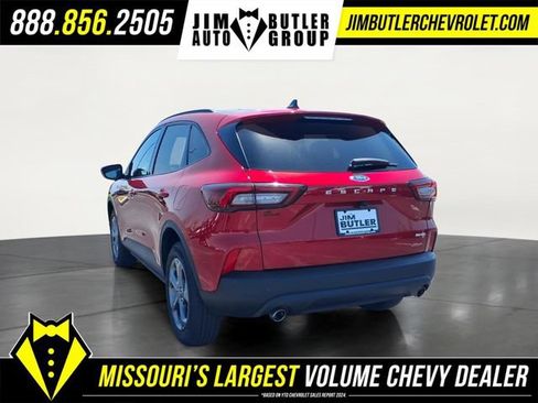 Used 2025 Ford Escape ST-Line Select AWD/4WD image 2