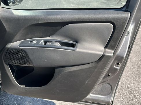 Used 2016 RAM ProMaster City Tradesman SLT w/ Rear Back-up Camera Group image 21