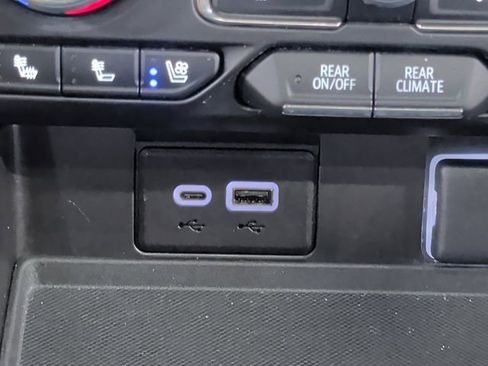 Used 2024 Chevrolet Tahoe Premier image 6