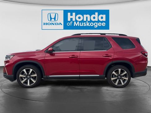 Used 2025 Honda Pilot Elite image 5