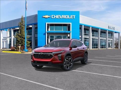 New 2026 Chevrolet Trax RS w/ Sunroof Package FWD image 8