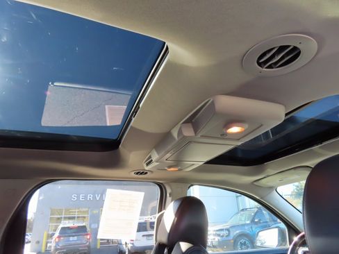 Used 2014 GMC Acadia Denali image 37