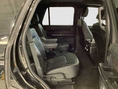 Used 2021 Ford Expedition Limited AWD/4WD image 14