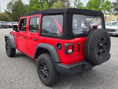 Used 2024 Jeep Wrangler Unlimited Sport AWD/4WD image 10