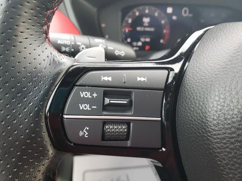 Certified 2025 Acura ADX A-Spec image 17