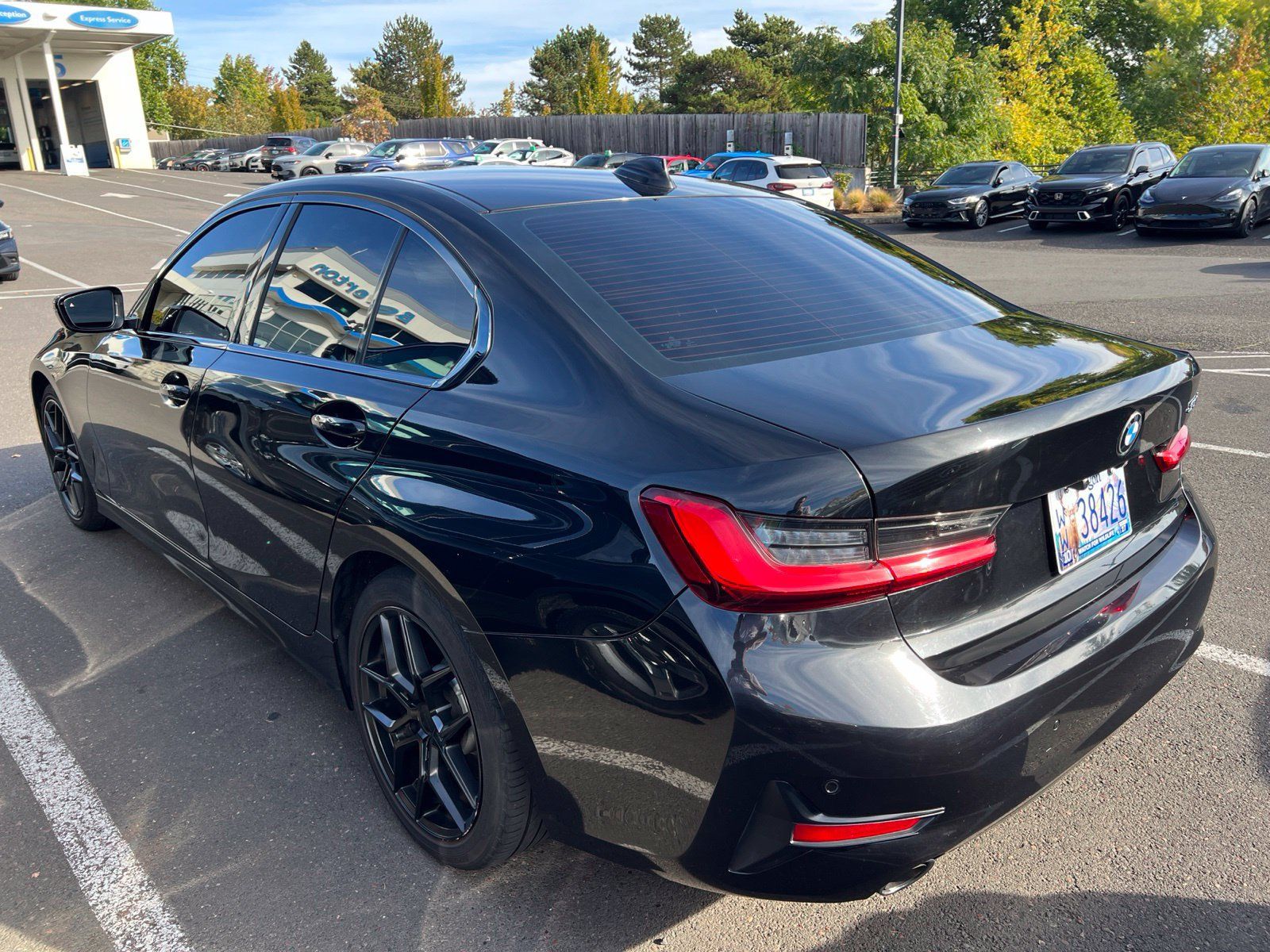 Used 2019 BMW 330i Sedan w/ Convenience Package RWD image 6