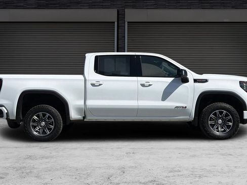 Used 2025 GMC Sierra 1500 AT4 AWD/4WD image 3