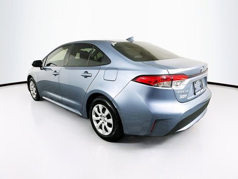 Used 2021 Toyota Corolla LE image 5