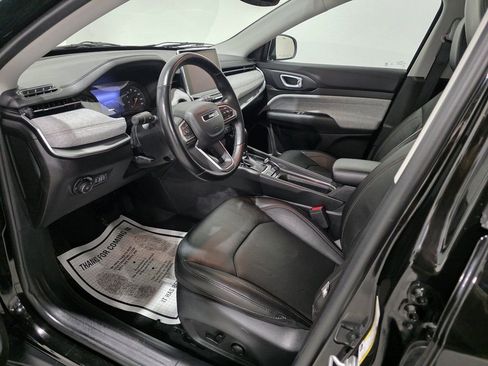 Used 2022 Jeep Compass Latitude image 16