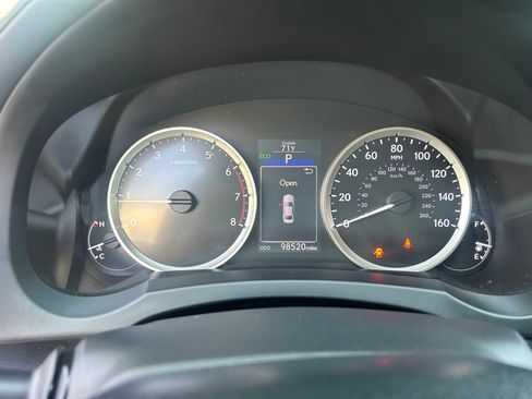 Used 2016 Lexus IS 200t RWD image 14
